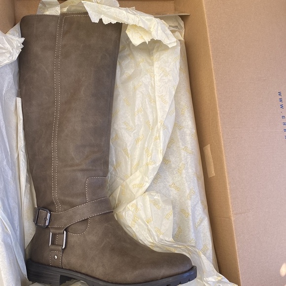 G.H. Bass & Co. | Gray Ashley Boot - Women 7 M - Picture 8 of 9